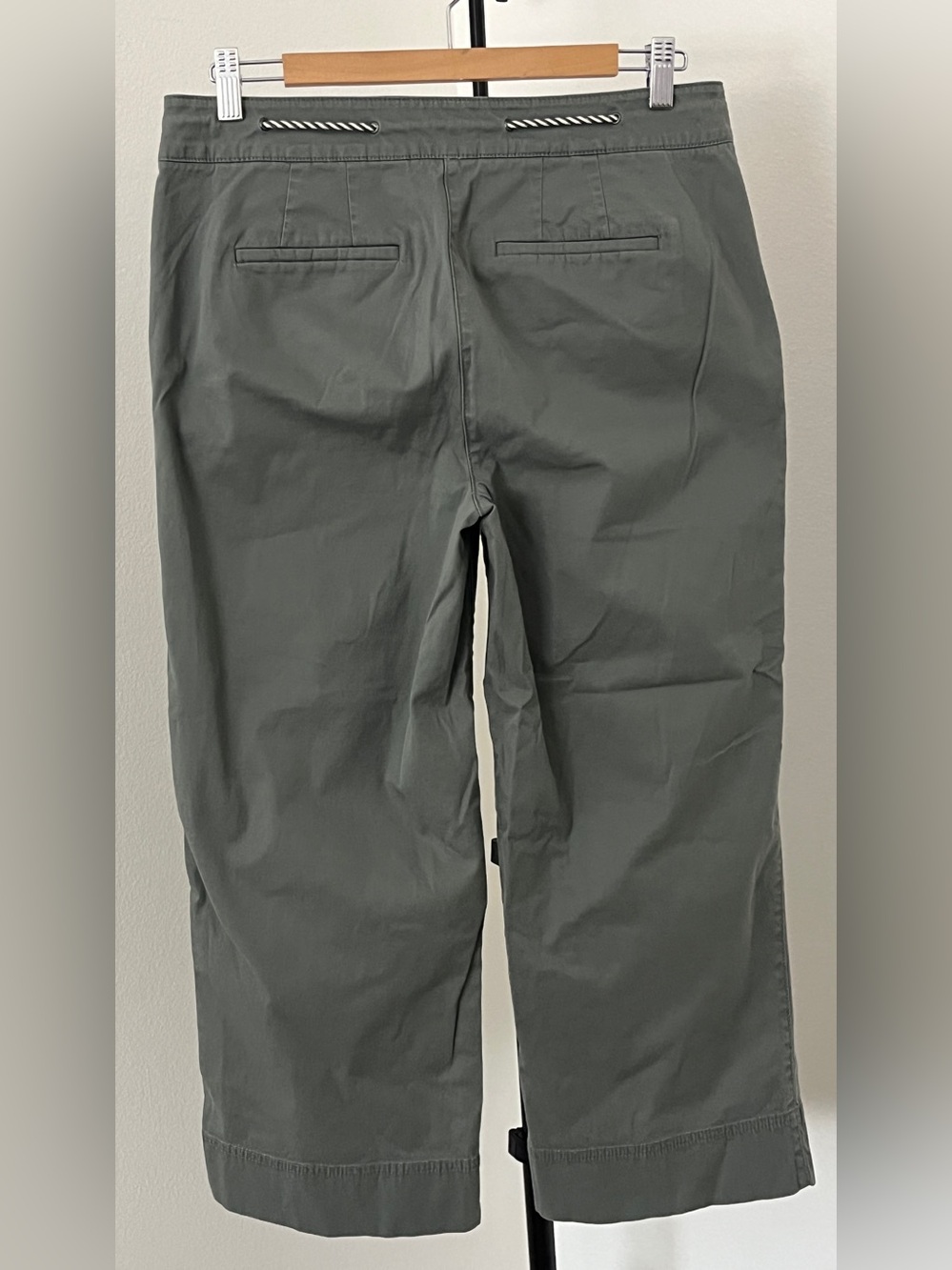 ✨ NWOT Talbots Olive Wide Crop Pants | Classic Closet Staple | Size 6 - Picture 10 of 11